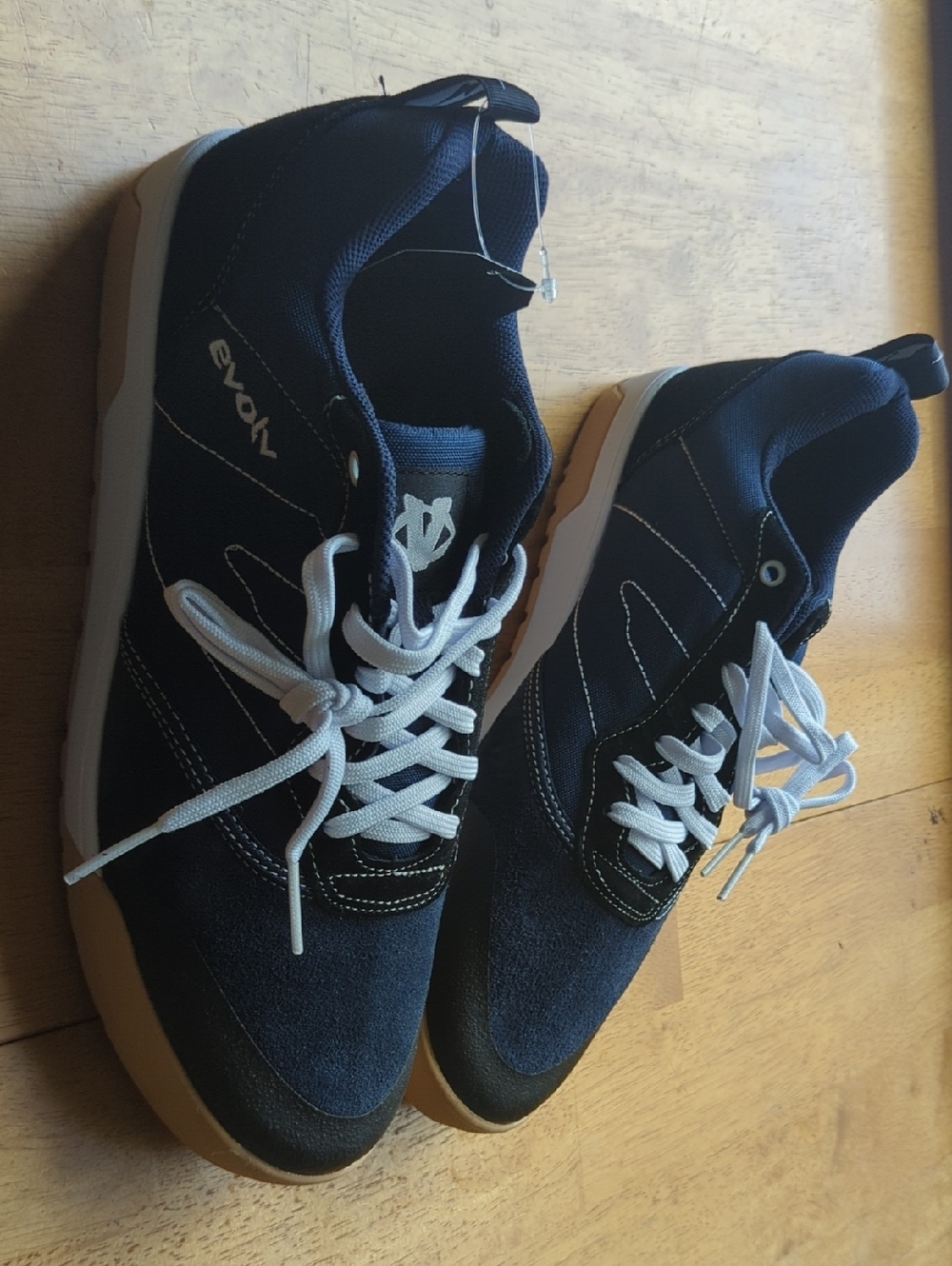 Evolv Rebel Sneakers Men's Size 11